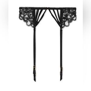 Black Lace Strappy Garter Belt Heart Embroidery NWT M/L